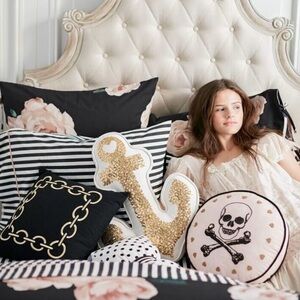 Emily and Merritt Pottery Barn Teen Round Beaded Pirate Skull Pink Cotton Pillow